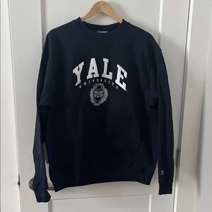 BNWT Champion Blue Yale University Crewneck Sweater Large